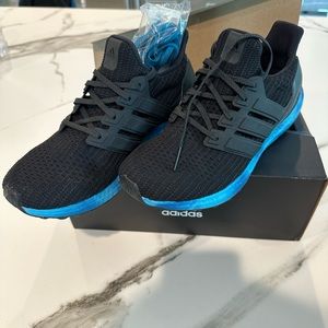 Adidas Ultraboost m SIZE 10